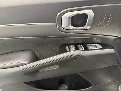 Certified 2023 Kia Sorento SX AWD/4WD image 12