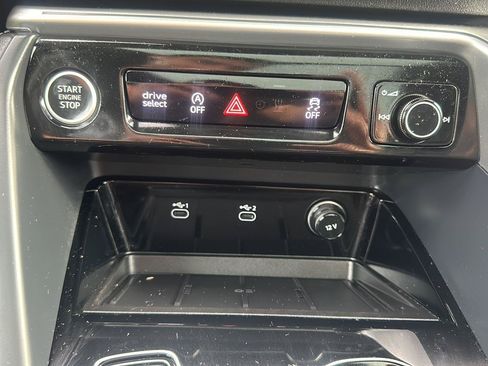Used 2025 Audi Q5 Premium w/ Convenience Package AWD/4WD image 32