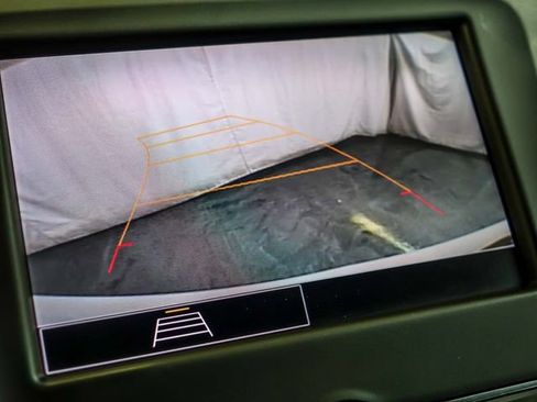 Used 2024 Chevrolet Equinox LT AWD/4WD image 22