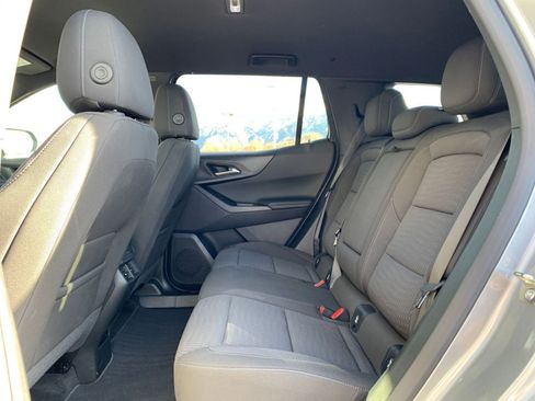 Used 2025 Chevrolet Equinox LT image 24