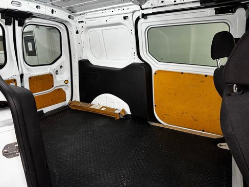Used 2018 Ford Transit Connect XL FWD image 27