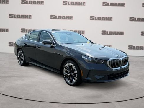 Used 2026 BMW 530i xDrive w/ Premium Package AWD/4WD image 7