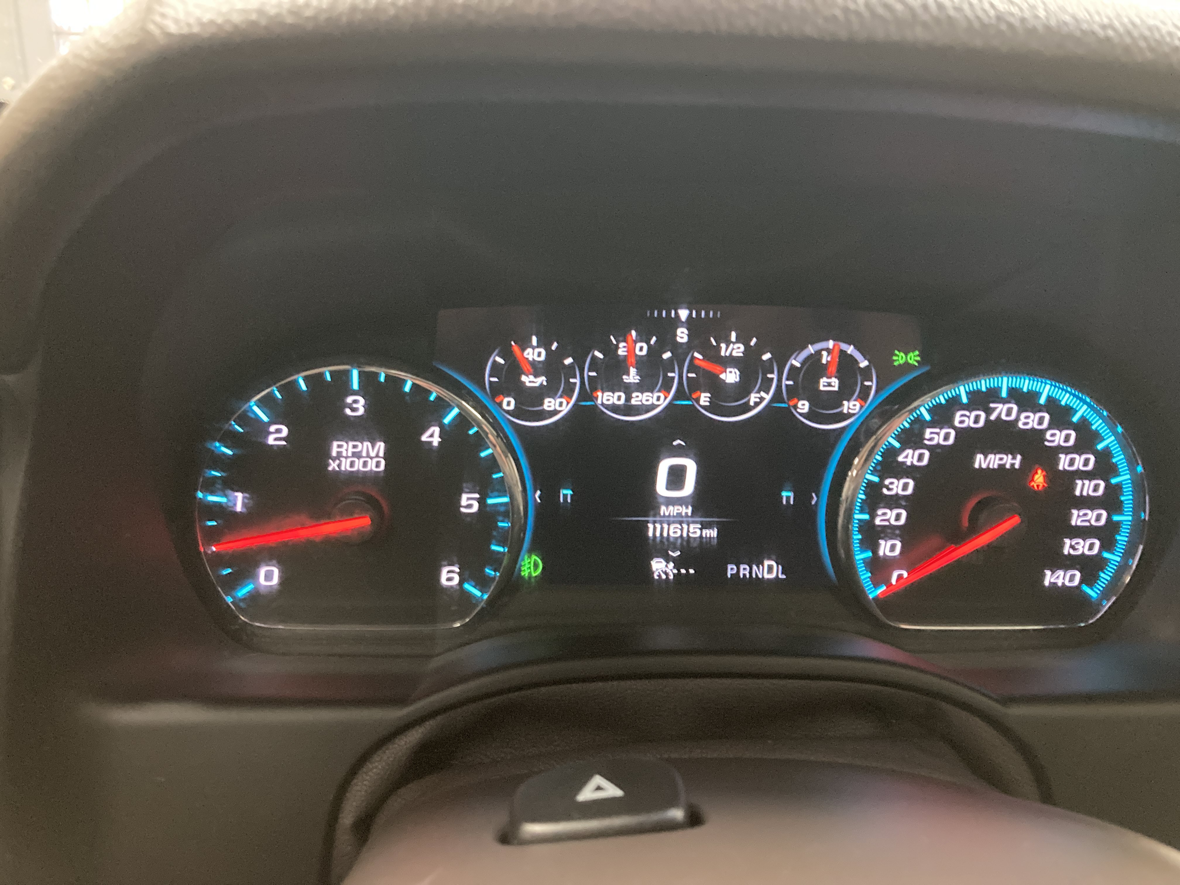 Used 2021 GMC Yukon SLT w/ SLT Premium Package AWD/4WD image 9