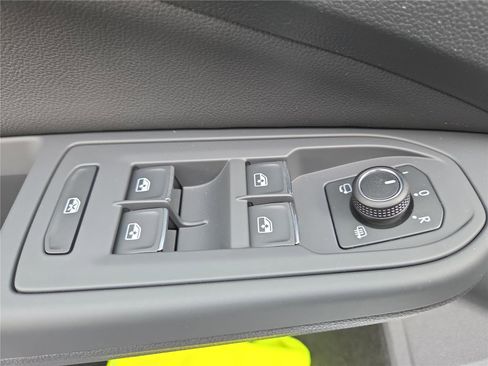 New 2025 Volkswagen GTI SE image 13