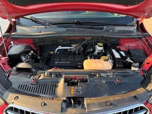 Used 2018 Buick Encore Preferred image 27