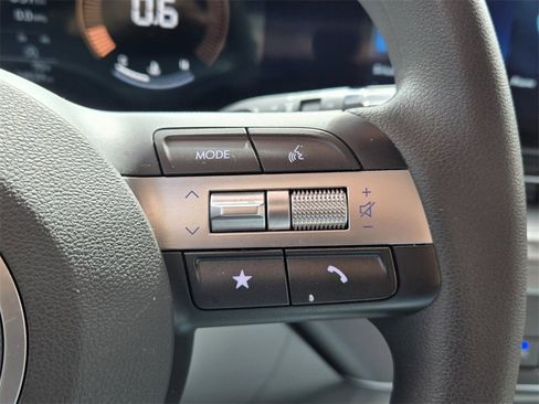 Certified 2024 Hyundai Kona SE image 24