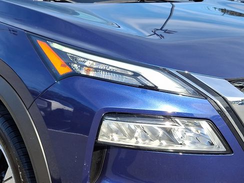 Certified 2023 Nissan Rogue SV image 10