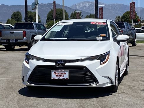 Certified 2026 Toyota Corolla LE FWD image 45