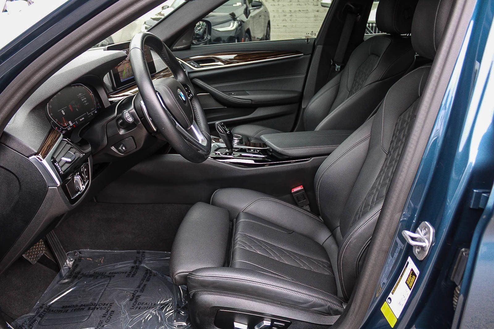 Used 2023 BMW 540i w/ Premium Package RWD image 17
