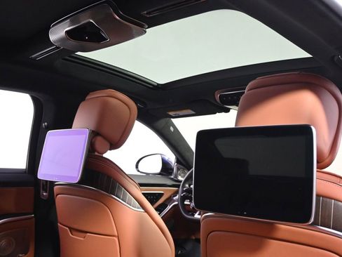 Used 2024 Mercedes-Benz S 63 AMG S image 16