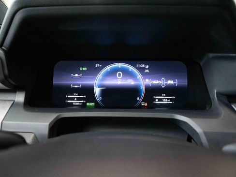 Certified 2025 Toyota Tacoma 4x4 Double Cab Hybrid image 17
