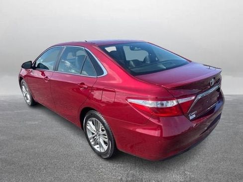 Used 2016 Toyota Camry SE FWD image 8