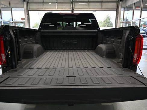 Used 2021 GMC Sierra 1500 SLT w/ SLT Premium Plus Package AWD/4WD image 8