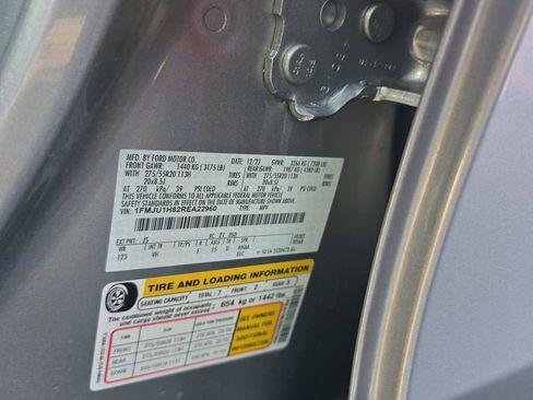 Used 2024 Ford Expedition XLT image 15