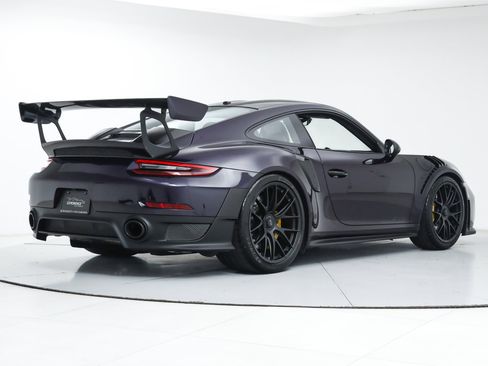 Used 2018 Porsche 911 GT2 RS image 5