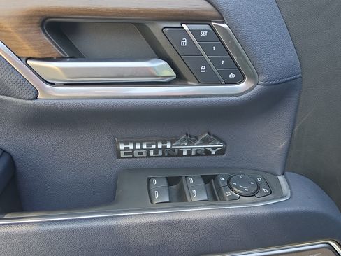 Used 2024 Chevrolet Silverado 1500 High Country AWD/4WD image 11