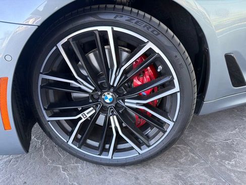 Used 2023 BMW 540i w/ M Sport Package RWD image 5
