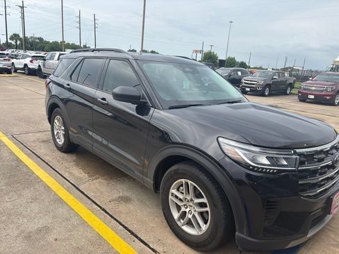 Used 2026 Ford Explorer Active RWD image 5