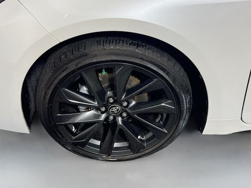 Used 2024 Toyota Corolla SE FWD image 13