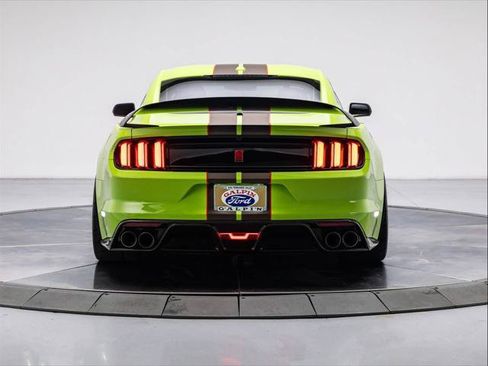 Used 2020 Ford Mustang Shelby GT350R w/ GT350R Equipment Group 920A RWD image 4