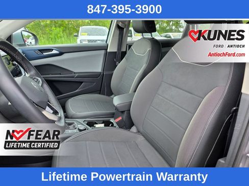 Used 2023 Volkswagen Taos SE AWD/4WD image 15
