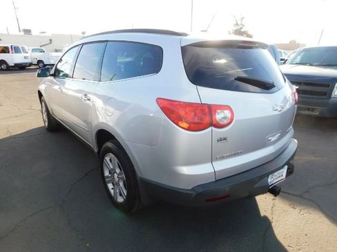 Used 2009 Chevrolet Traverse LT image 4
