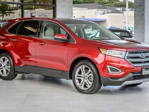 Used 2015 Ford Edge Titanium w/ Equipment Group 301A AWD/4WD image 4