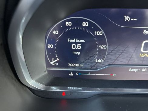 Used 2023 GMC Yukon SLT w/ Max Trailering Package image 28