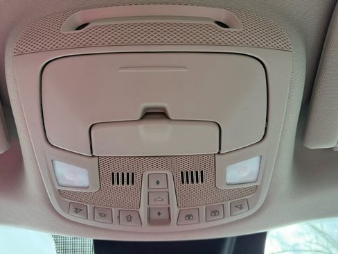 Used 2019 Ford Expedition Platinum image 19