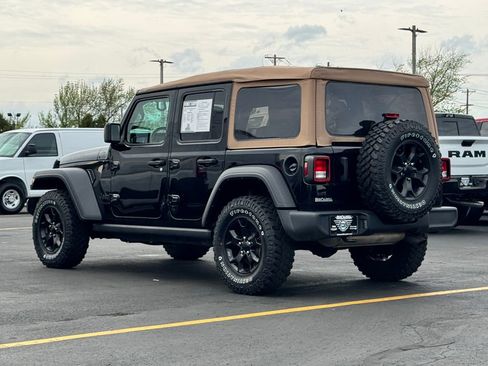 Used 2022 Jeep Wrangler Unlimited Sport AWD/4WD image 5