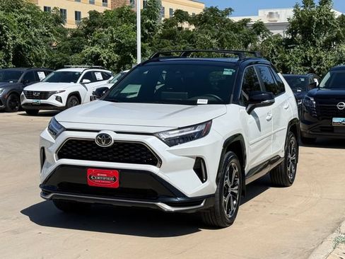 Used 2025 Toyota RAV4 XSE AWD/4WD image 6