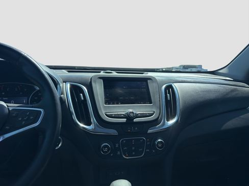 Used 2022 Chevrolet Equinox LT FWD image 15