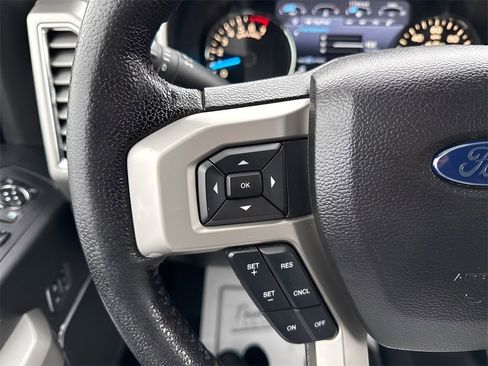 Used 2016 Ford F150 Lariat w/ Equipment Group 501A Mid image 33