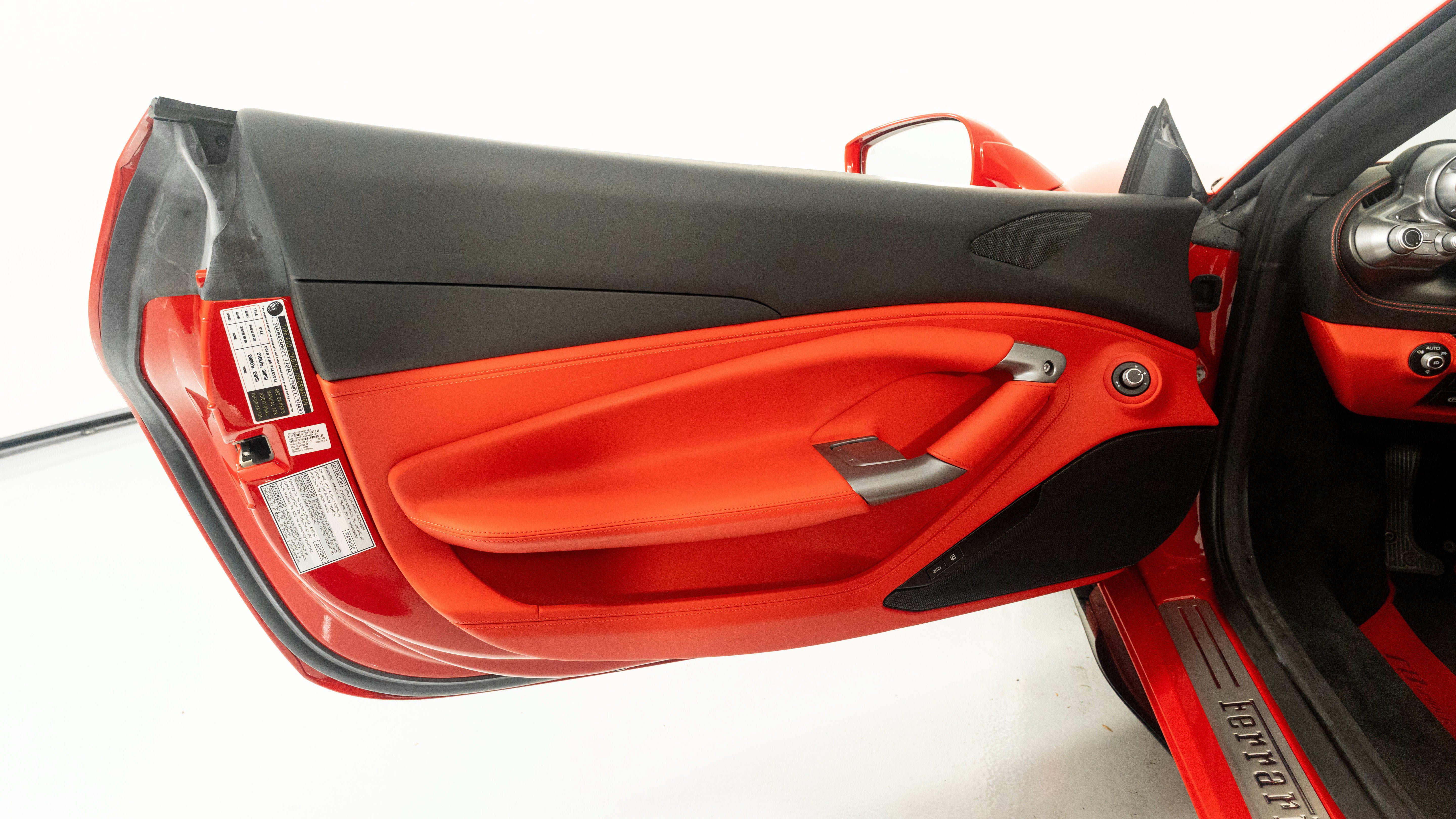 Certified 2021 Ferrari F8 Tributo RWD image 20