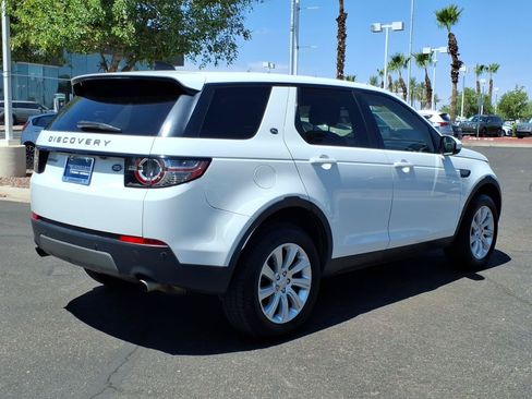 Used 2019 Land Rover Discovery Sport SE AWD/4WD image 5