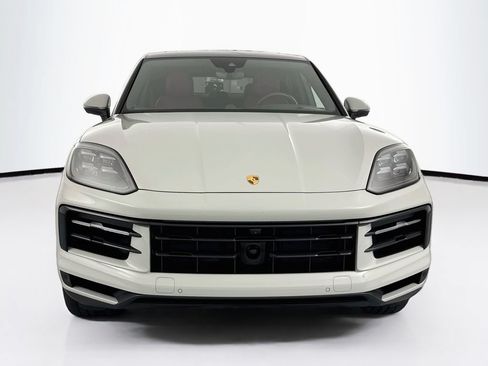 Used 2025 Porsche Cayenne E-Hybrid Coupe AWD/4WD image 2