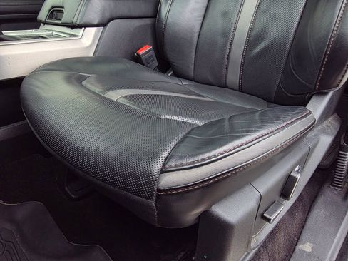 Used 2018 Ford F150 Platinum w/ Equipment Group 701A Luxury image 22