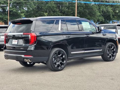 New 2026 GMC Yukon Denali w/ Denali Reserve Package AWD/4WD image 4