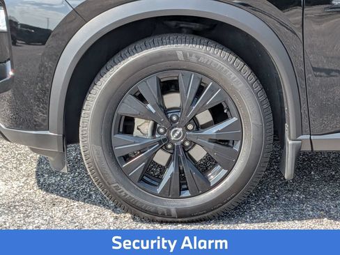 Used 2023 Nissan Rogue SV w/ SV Premium B Package AWD/4WD image 13