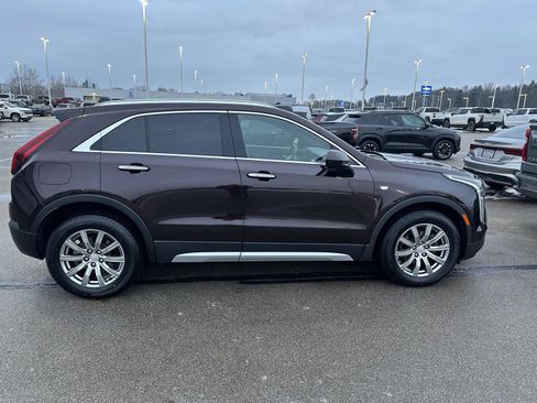 Used 2020 Cadillac XT4 Premium Luxury image 9