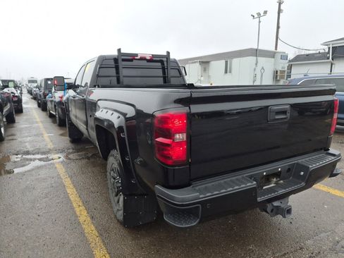 Used 2016 Chevrolet Silverado 2500 LT w/ Midnight Edition image 6