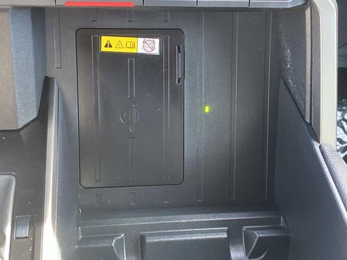 Used 2023 Toyota Tundra Limited image 47