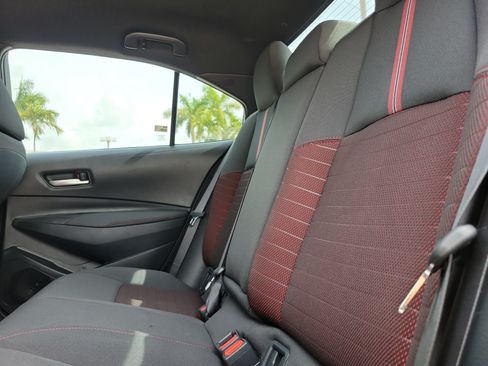 Used 2025 Toyota Corolla SE FWD image 11
