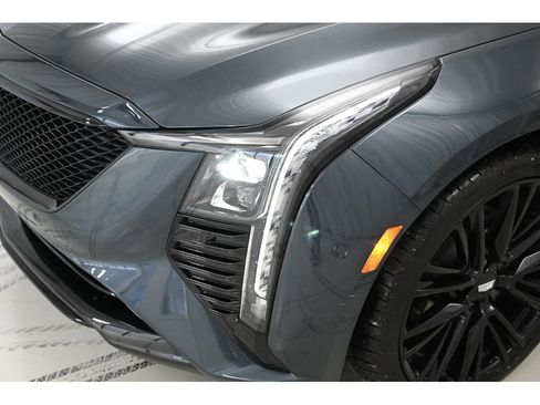 New 2025 Cadillac CT5 Premium Luxury w/ LPO, ONYX Package image 9