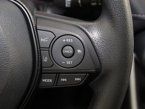 Used 2021 Toyota RAV4 XLE image 31