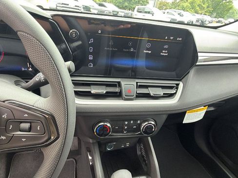 New 2026 Chevrolet TrailBlazer LS w/ LS Convenience Package FWD image 5