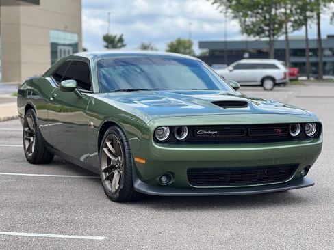 Used 2022 Dodge Challenger R/T Scat Pack w/ Dynamics Package RWD image 6