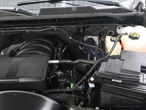 Used 2022 Chevrolet Silverado 2500 LT w/ Convenience Package image 16