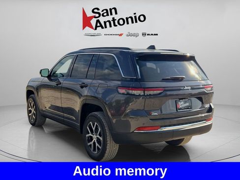 New 2025 Jeep Grand Cherokee Limited RWD image 6