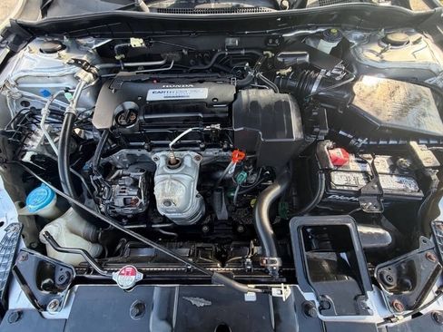 Used 2013 Honda Accord LX image 9